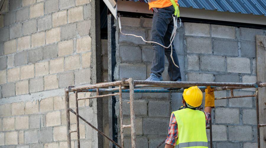 Expert new roof installation services in Worden, IL